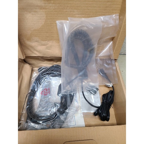 POLYCOM Soundpoint IP 501 Office Phone - New In Box NIB - Picture 2 of 2